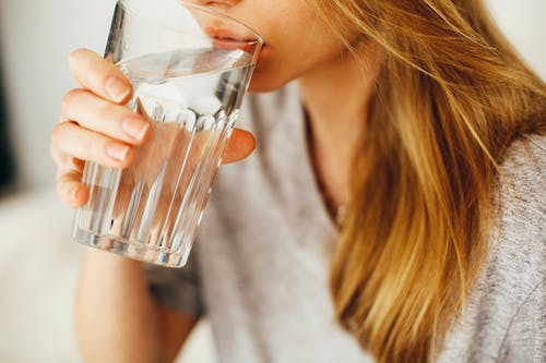 Drink-Plenty-Water-Lose-Weight-Naturally
